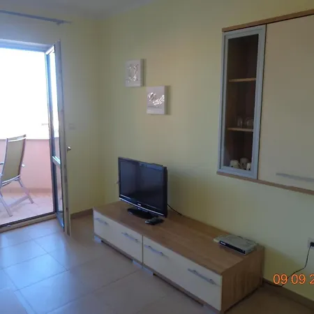 Apartment Modernes Mit Drei Balkonen Mit Meerblick, In Der Naehe Des Strandes Und Des Zentrums, Mit Einem Gemeinschaftlichen Partyraum