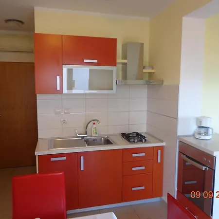 Modernes Mit Drei Balkonen Mit Meerblick, In Der Naehe Des Strandes Und Des Zentrums, Mit Einem Gemeinschaftlichen Partyraum Apartment *